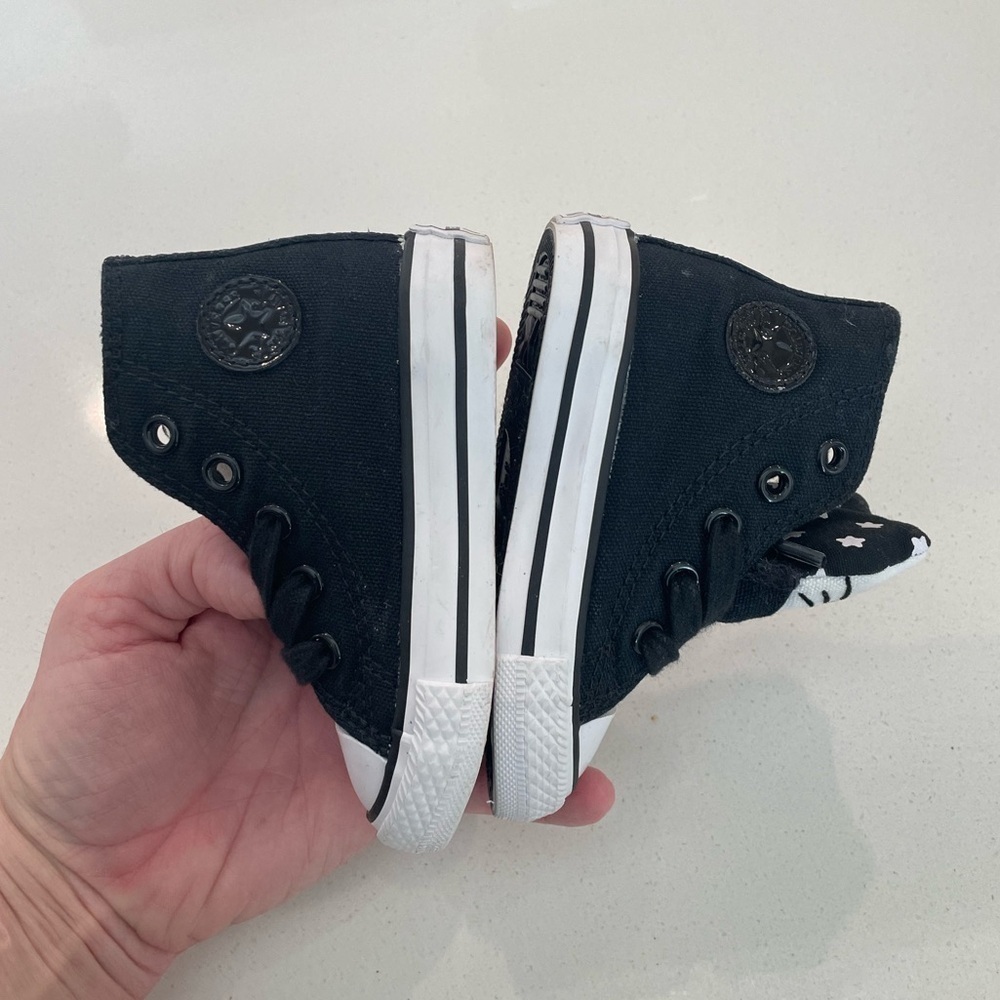 Hello kitty x converse black high top sneakers size 4 like new - Picture 2 of 7